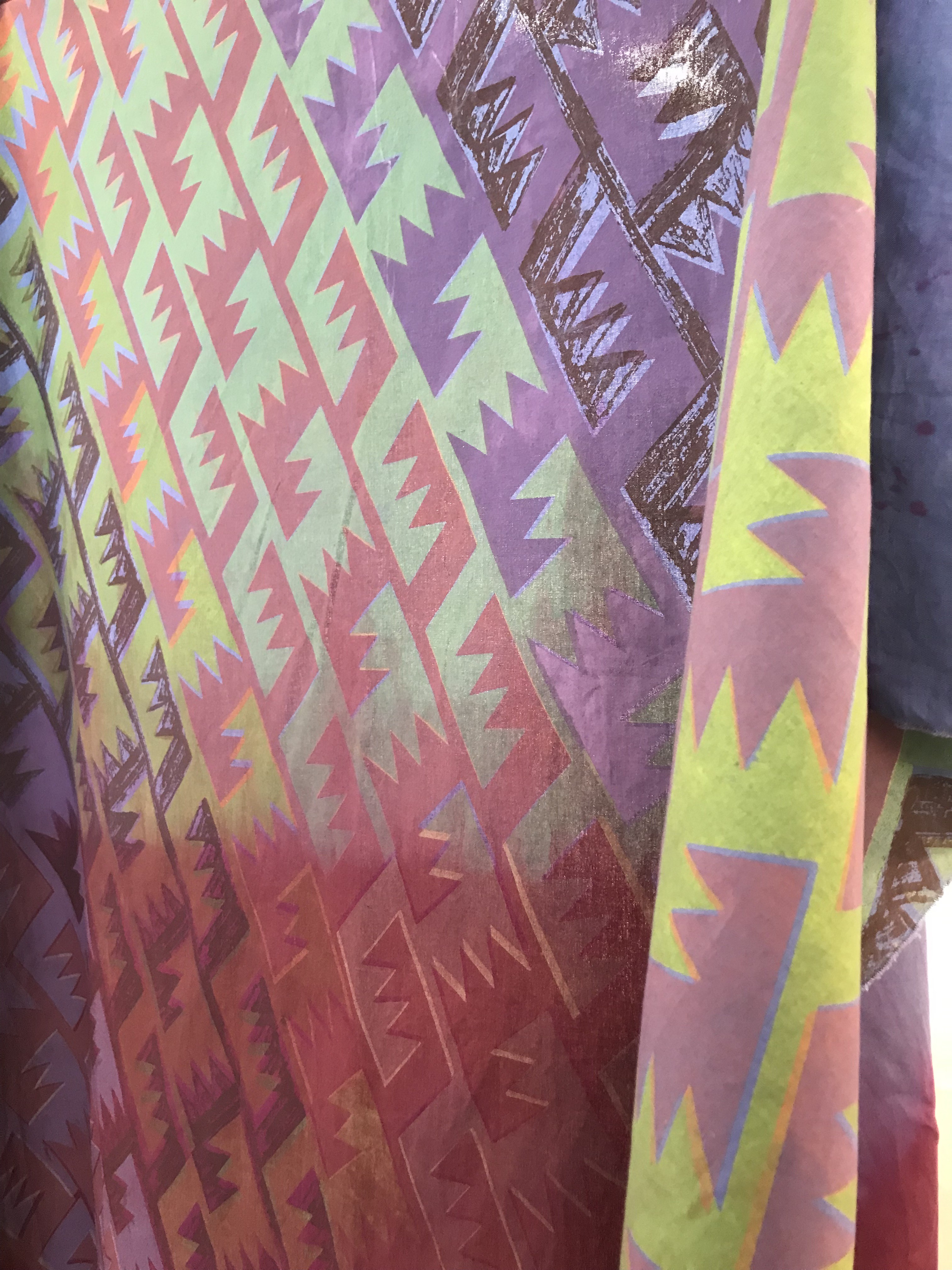 Sérigraphie et teinture sur tissu – Eva Földvary (Bachelier 2)